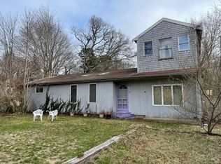 74 Summer St, Tisbury, MA 02568