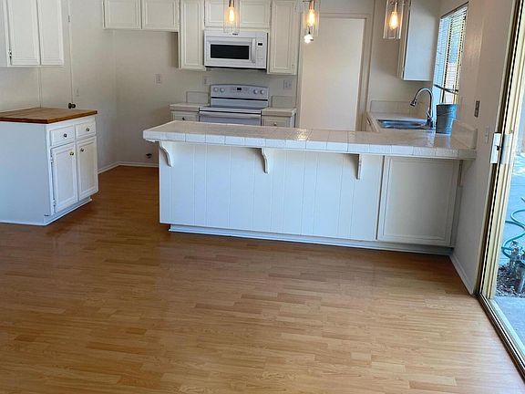 4th image of 28825 Barragan St
