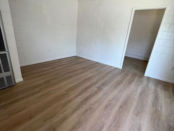 4th image of 3624 T St APT 3