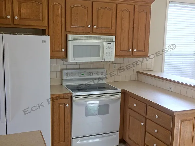 2520 Prairie Elm Dr — Photo 5