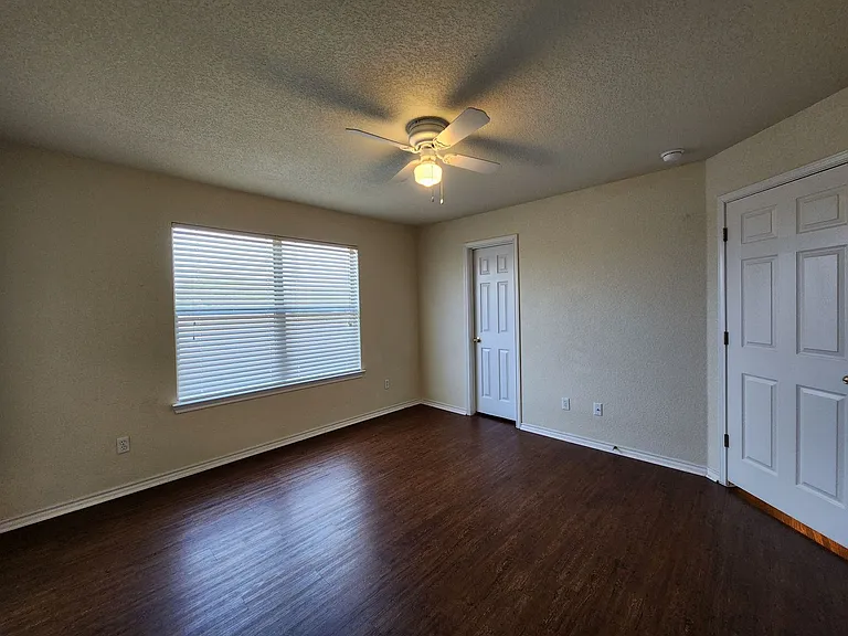 3014 Green Mountain Dr — Photo 18