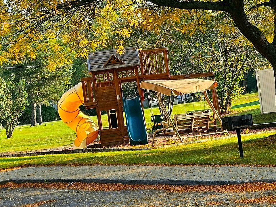 Beaverton Village Apartments 2795 W Knox Rd Beaverton MI Zillow