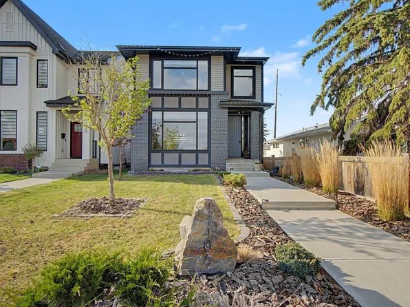 11406 55th Ave NW, Edmonton, AB T6H 0X4