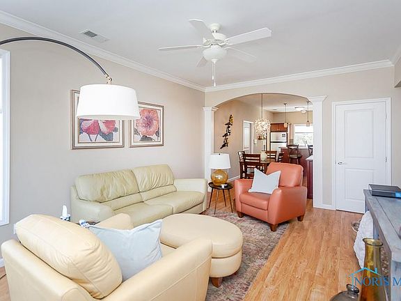 2nd image of 1645 Brooklynn Park E