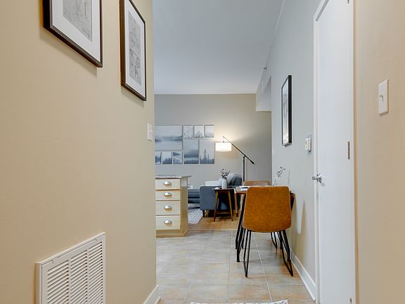5th image of 515 E Capitol Ave APT 303