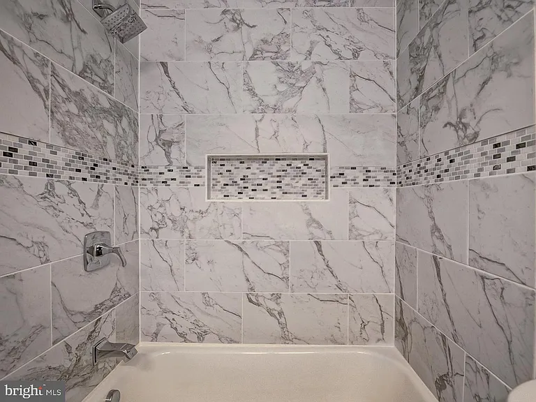 5 Climbing Ivy Ct — Photo 36