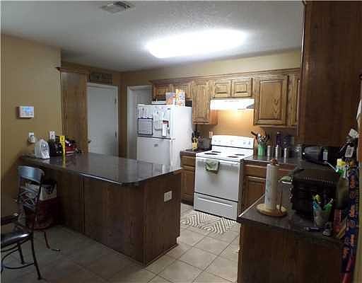 3rd image of 13531 Windsong Dr