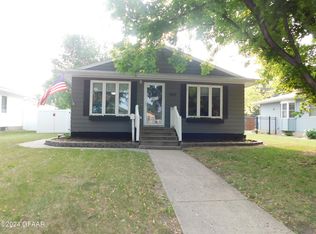1455 Manvel Ave, Grafton, ND 58237