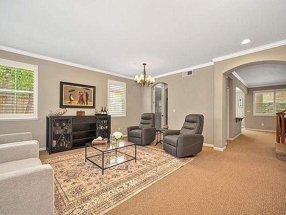 3rd image of 7637 Colbert Dr