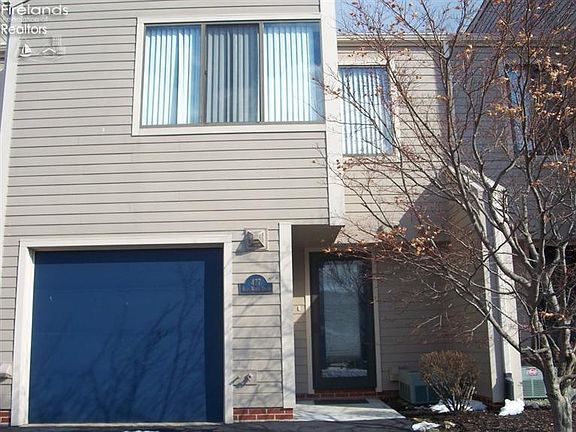 2nd image of 477 Blue Water Dr #37
