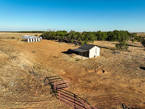 5th image of 424 County Road 141