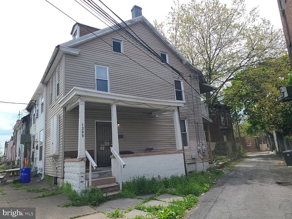 2nd image of 1309 Howard St