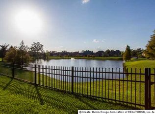 9515 Country Lake Dr, Baton Rouge, LA 70817