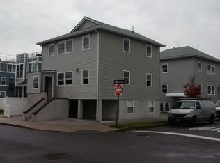 319 Beach 44 St, Far Rockaway, NY 11691