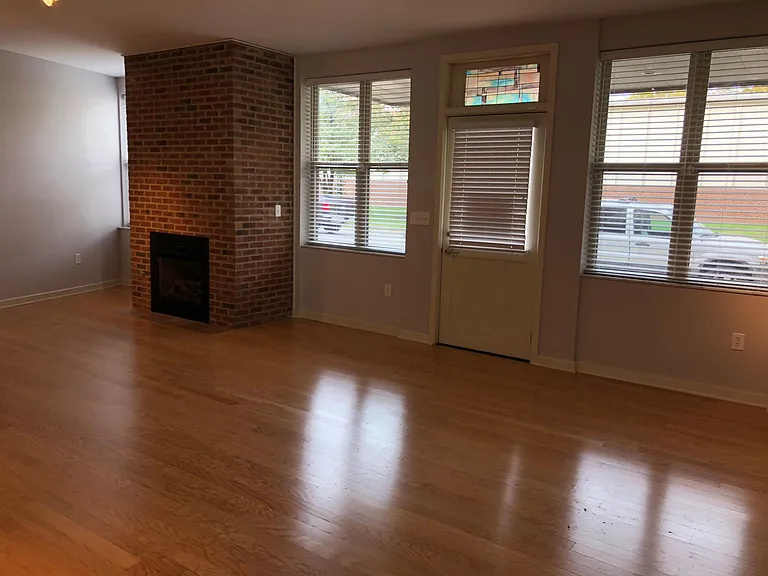 431 W 1st Ave #101 — Photo 11