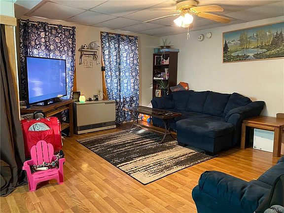 4th image of 27702 Water St