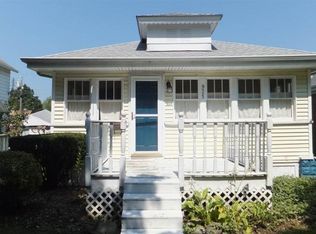925 E Fairview Ave, South Bend, IN