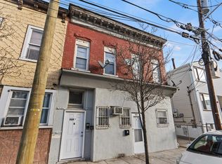 522 7th St, Union City, NJ 07087