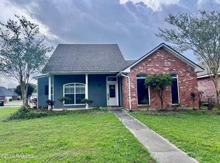 101 Wildflower Ln, Lafayette, LA 70506
