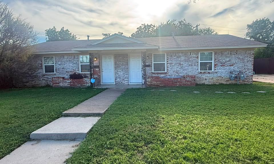 1st image of 2520 Normont Cir #2520