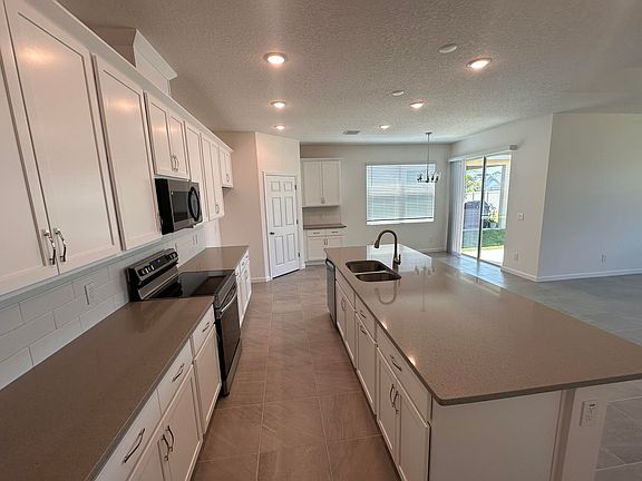 2nd image of 1936 Kylar Dr