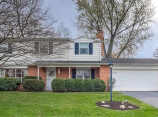 8 Belvedere Dr, Mechanicsburg, PA 17055
