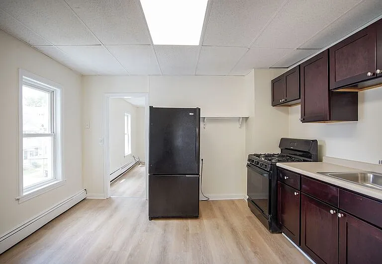 3 Charles St #2R — Photo 8