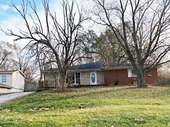 10623 Porter St, Crown Point, IN 46307
