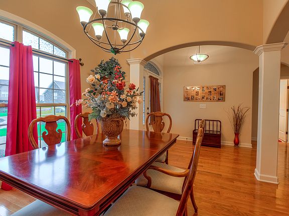 5th image of 120 Ashfield Ct