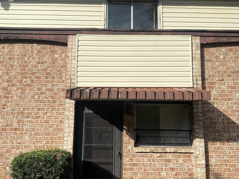 1st image of 1200 Bretta St APT 14