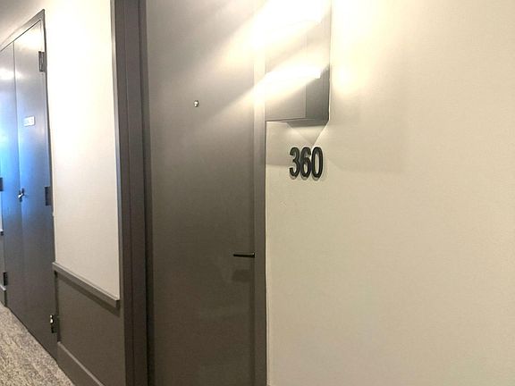3rd image of 2481 Taunton Rd #360