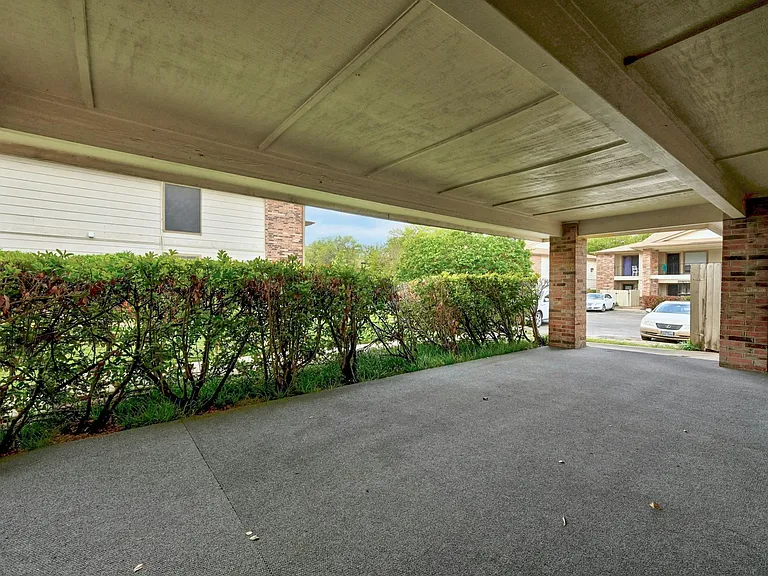 1705 Crossing Pl #130 — Photo 15