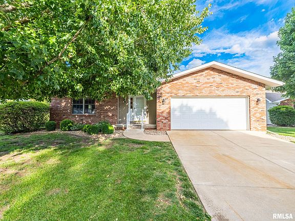 3rd image of 2726 Greenway Dr