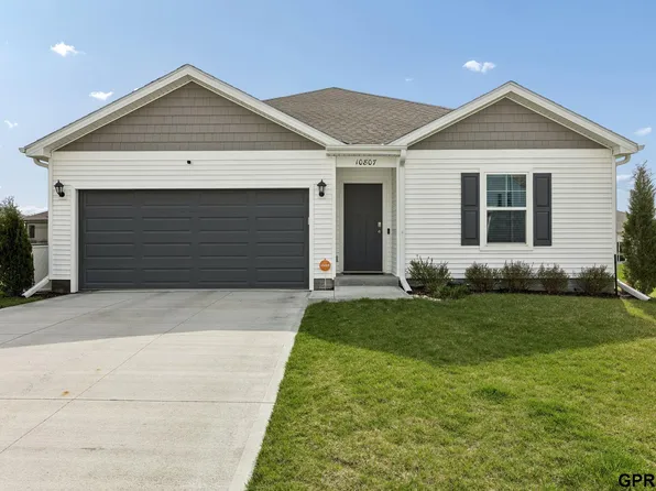 10807 S 177th St, Omaha, NE 68136