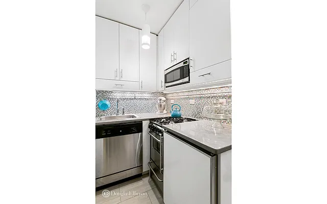 Sold by Douglas Elliman | media 5