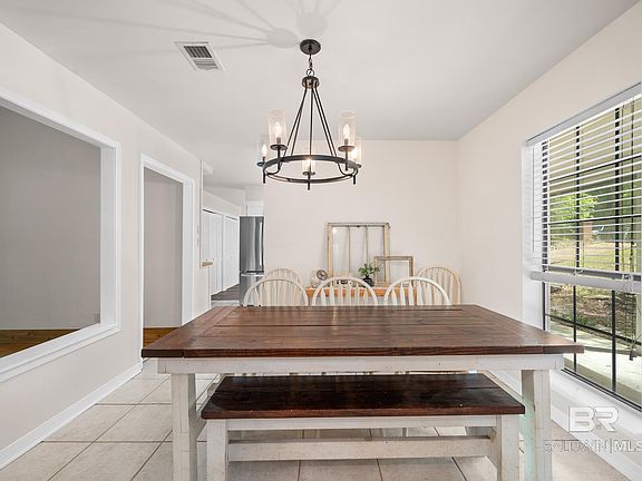 4th image of 105 Aragorn Cir