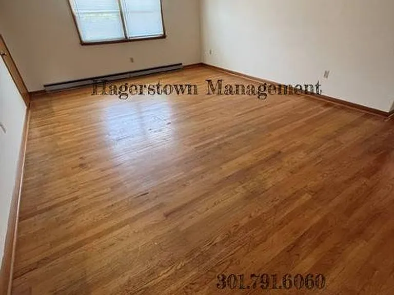 807-811 Linwood Rd — Photo 8