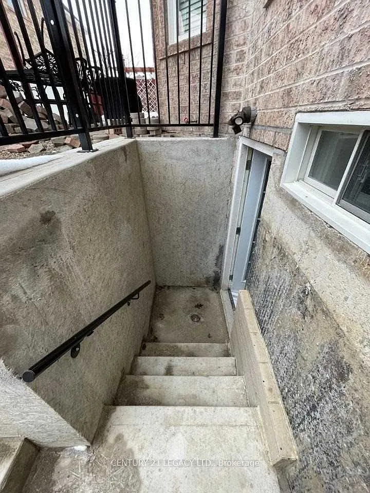 2 bed, $1,800 — Photo 4