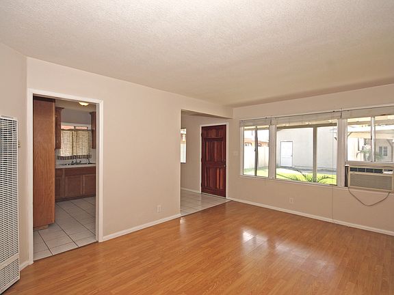 4th image of 9253 Ramona Blvd