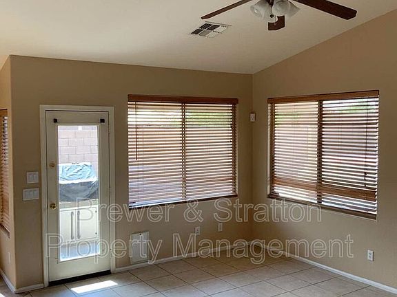 4th image of 43847 W Cahill Dr