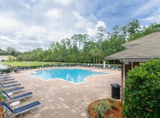 8420 Thornbush Ct, Jacksonville, FL 32216