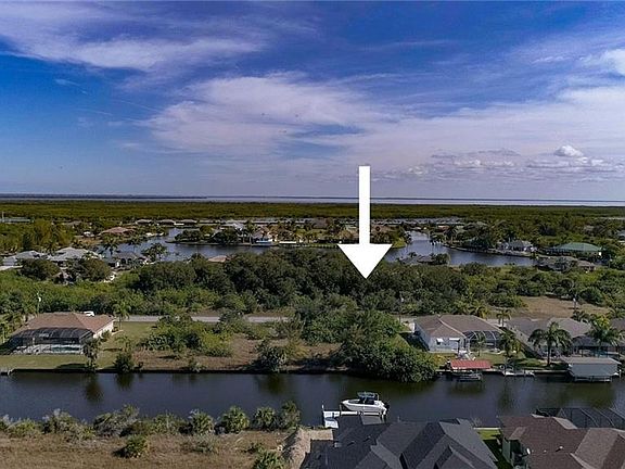 3rd image of 8149 Burwell Cir
