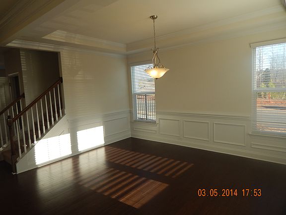 Formal Dining