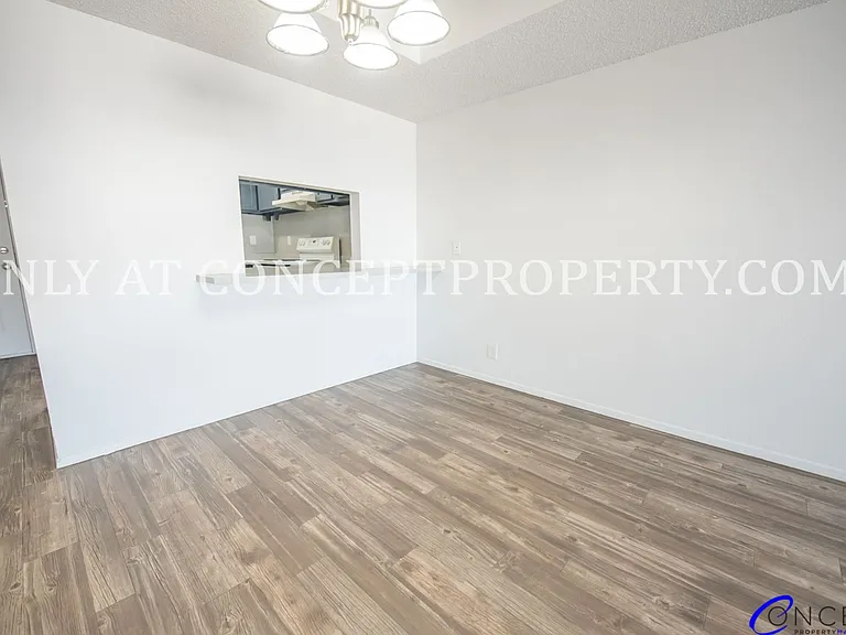 Foothill Terrace — Photo 262