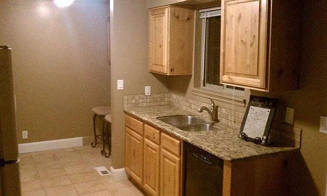 2 bed, 875 sqft, $1,195 — Photo 2