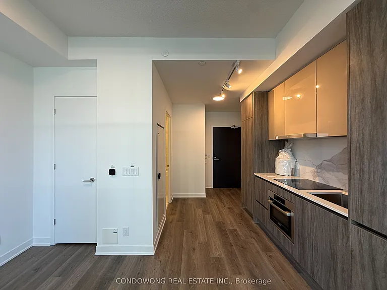180 Front St E #1110 — Photo 3