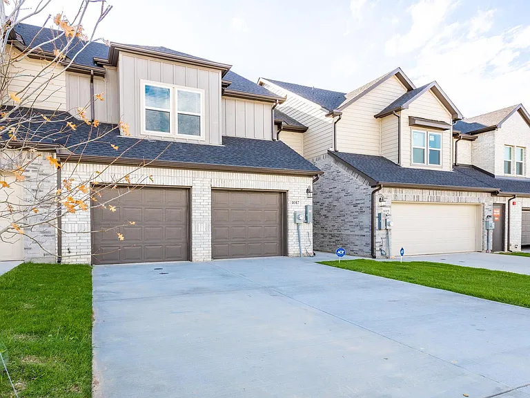 1003 Debby Ct — Photo 4