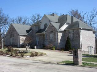 2566 Stone Ridge Dr, Poplar Bluff, MO 63901