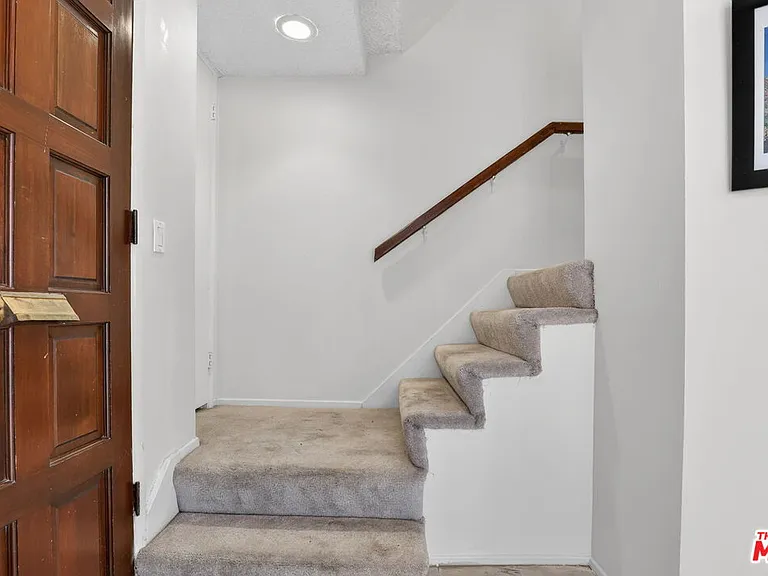 184 N Crescent Dr — Photo 25