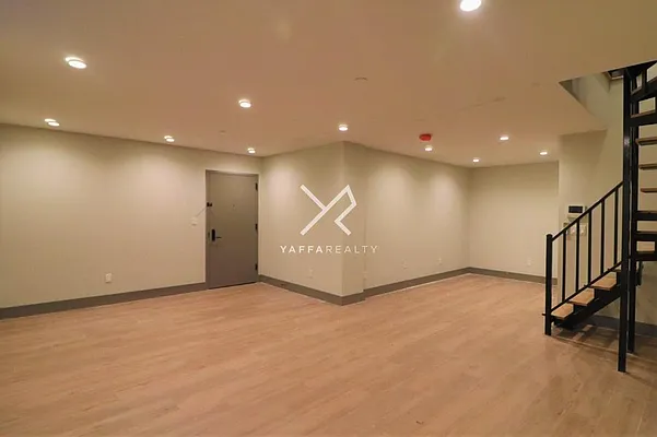 Rented by Yaffa Realty LLC | media 28